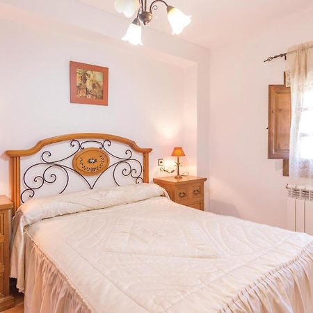 8 Bedroom Lovely Home In Iznajar Bagian luar foto