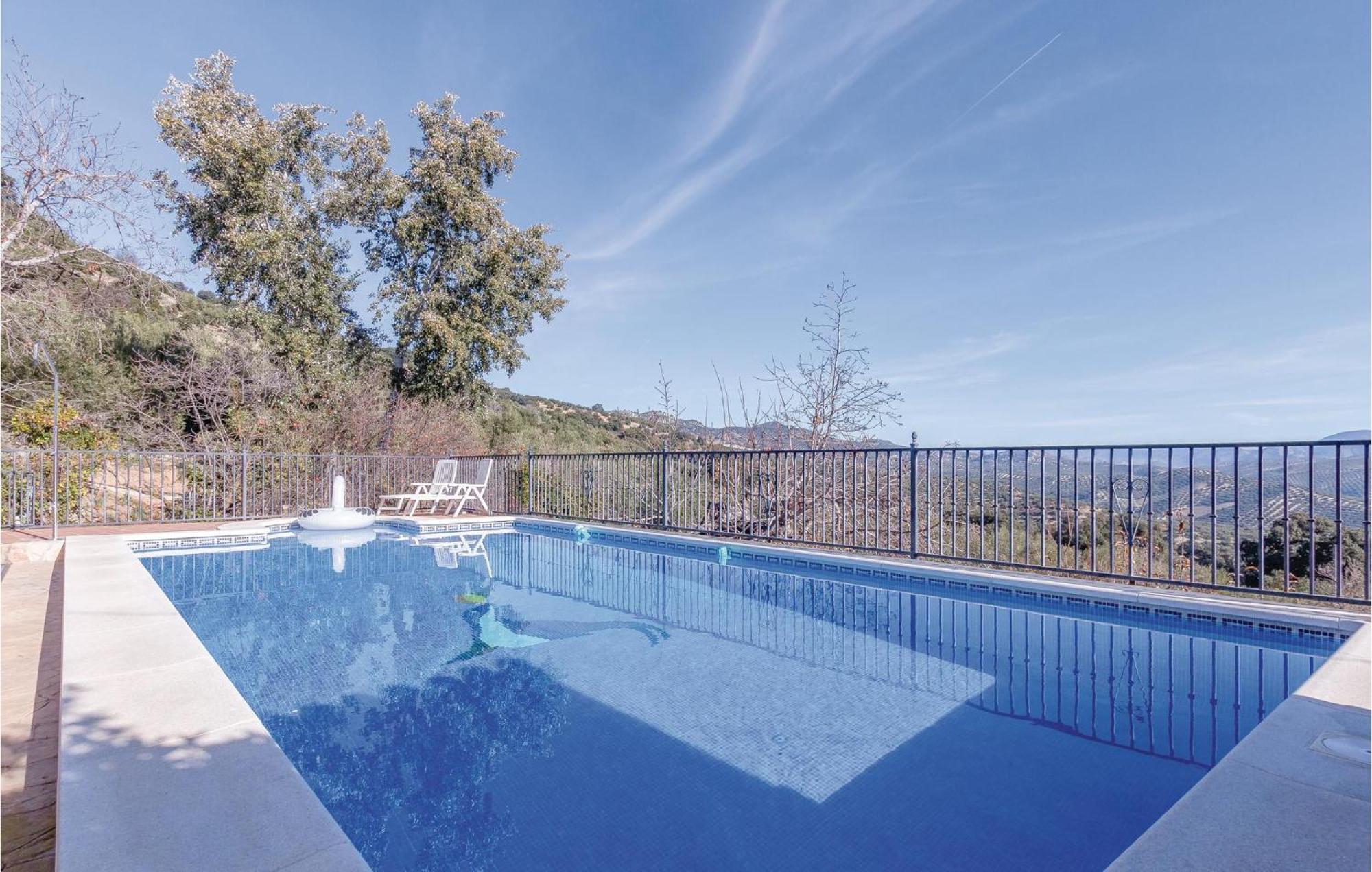 8 Bedroom Lovely Home In Iznajar Bagian luar foto